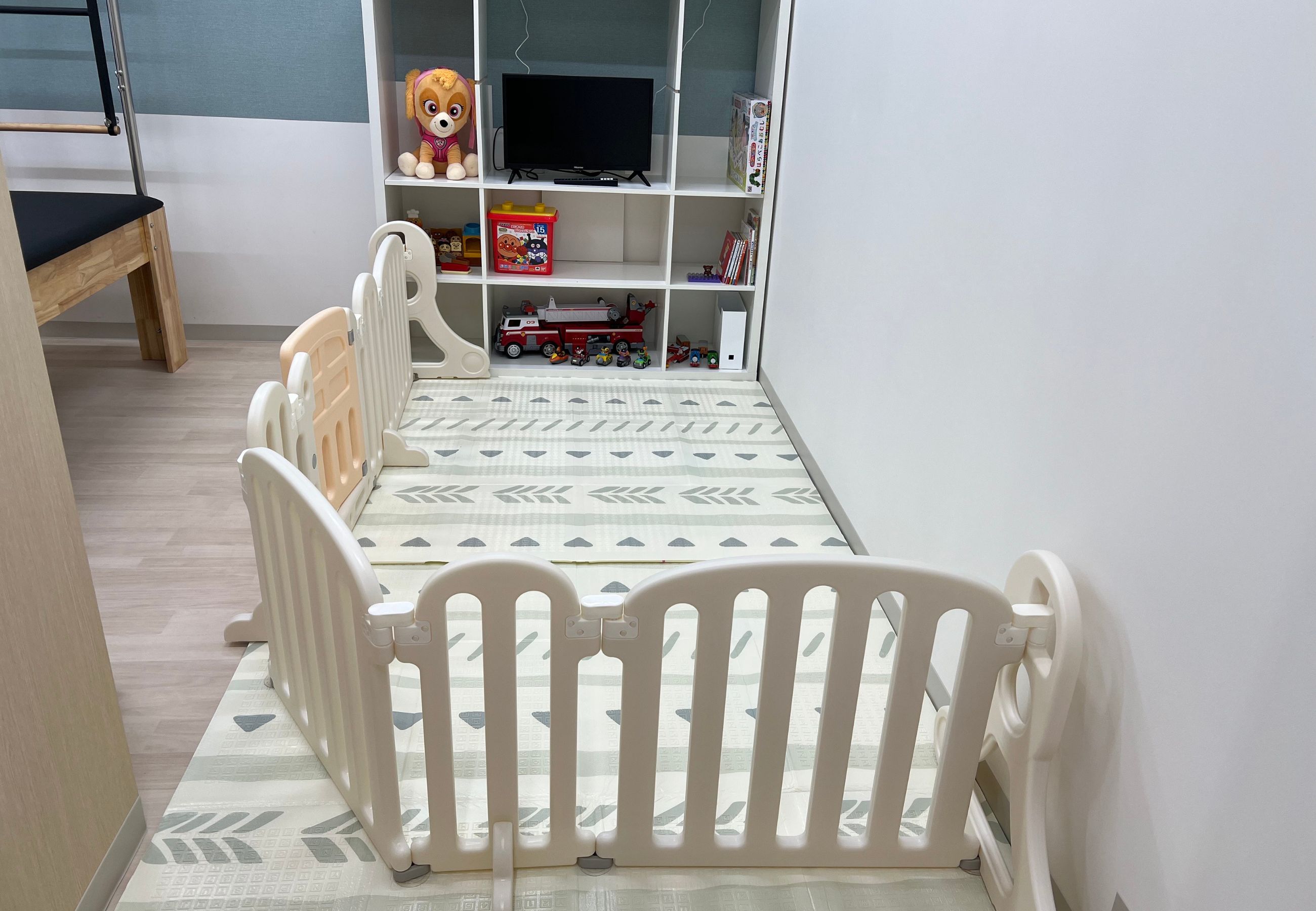 キッズスペース（簡易的な見守りエリア）